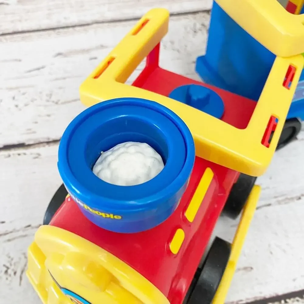 FISHER-PRICE LITTLE PEOPLE 2012 Musical Zoo Choo Choo Train Engine Cars